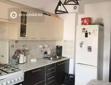 2-комнатная квартира, этаж 3 из 5, 58 м²