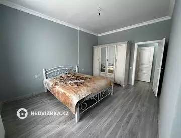 2-комнатная квартира, этаж 8 из 12, 72 м²