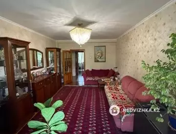 2-комнатная квартира, этаж 4 из 5, 67 м²
