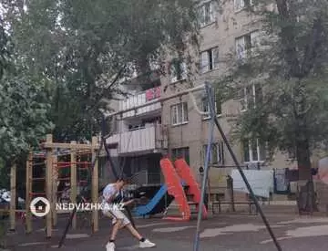 2-комнатная квартира, этаж 3 из 5, 43 м²