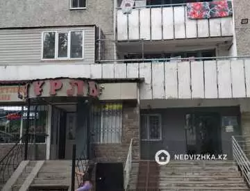 2-комнатная квартира, этаж 3 из 5, 43 м²