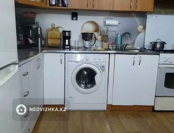 2-комнатная квартира, этаж 1 из 2, 42 м²