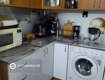 2-комнатная квартира, этаж 1 из 2, 42 м²