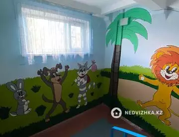 2-комнатная квартира, этаж 4 из 5, 45 м²