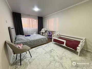 2-комнатная квартира, этаж 9 из 10, 60 м²