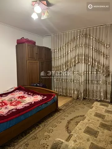 1-комнатная квартира, этаж 4 из 5, 39 м²