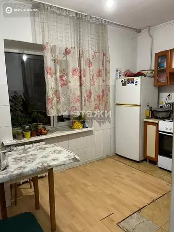 1-комнатная квартира, этаж 4 из 5, 39 м²