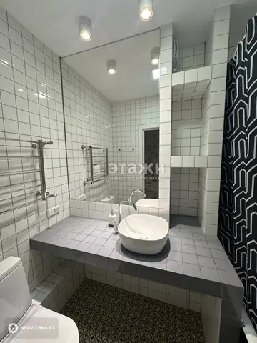 2-комнатная квартира, этаж 11 из 13, 38 м²