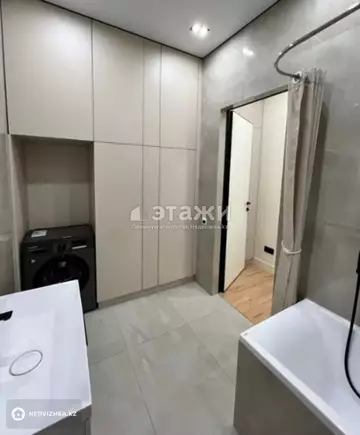 3-комнатная квартира, этаж 10 из 19, 96 м²