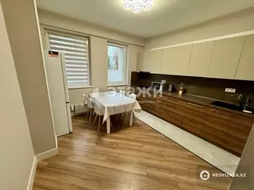 3-комнатная квартира, этаж 2 из 14, 105 м², на длительный срок