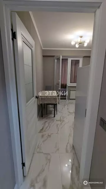 1-комнатная квартира, этаж 9 из 13, 40 м², на длительный срок