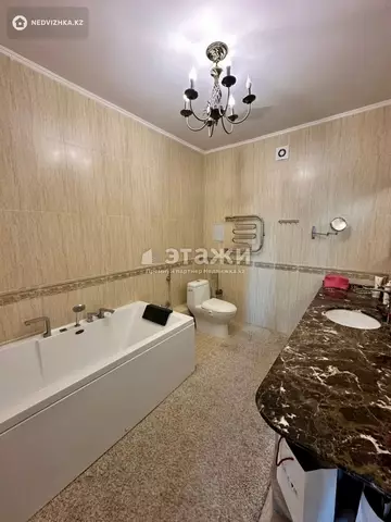 4-комнатная квартира, этаж 13 из 14, 167 м²