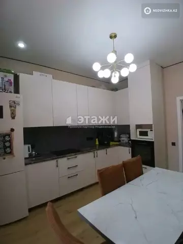 3-комнатная квартира, этаж 9 из 17, 87 м²
