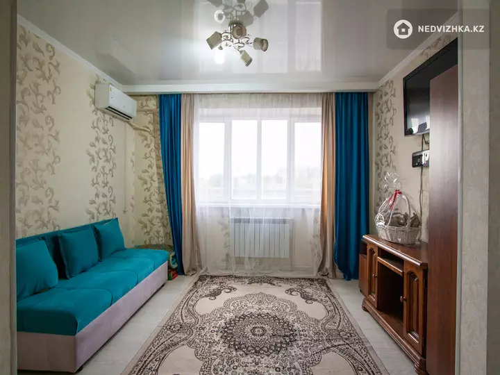 53.1 м², 2-комнатная квартира, этаж 3 из 10, 53 м², изображение - 1