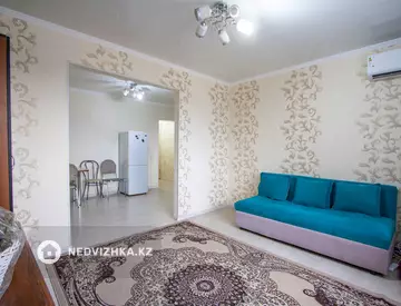 2-комнатная квартира, этаж 3 из 10, 53 м²