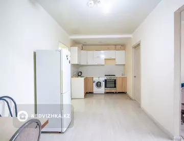 53.1 м², 2-комнатная квартира, этаж 3 из 10, 53 м², изображение - 4