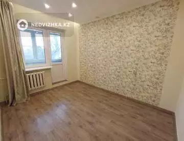 3-комнатная квартира, этаж 3 из 5, 64 м²
