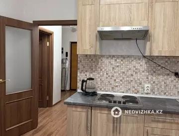 1-комнатная квартира, этаж 18 из 21, 47 м², посуточно