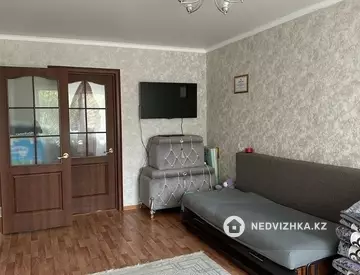 1-комнатная квартира, этаж 1 из 5, 44 м²