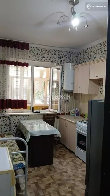 1-комнатная квартира, этаж 2 из 5, 32 м²