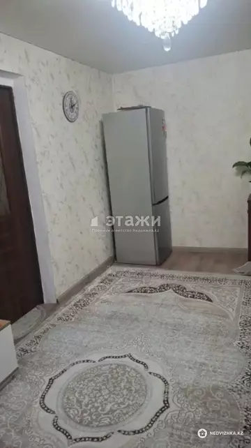 2-комнатная квартира, этаж 2 из 2, 40 м²