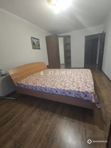 2-комнатная квартира, этаж 4 из 5, 53 м²