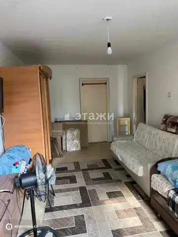 2-комнатная квартира, этаж 4 из 4, 44 м²