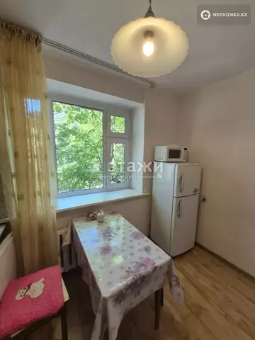 1-комнатная квартира, этаж 3 из 5, 36 м²