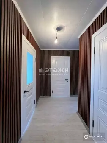 3-комнатная квартира, этаж 4 из 4, 63 м²