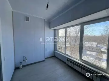 3-комнатная квартира, этаж 4 из 4, 63 м²