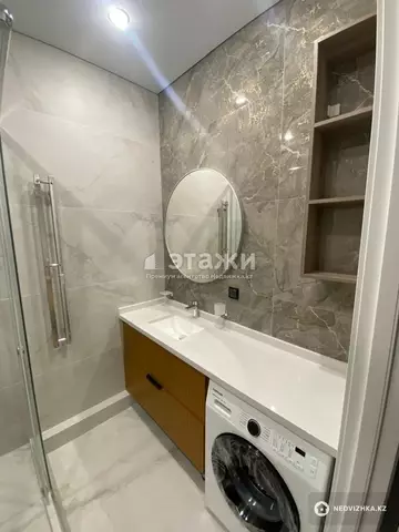 2-комнатная квартира, этаж 13 из 19, 60 м²