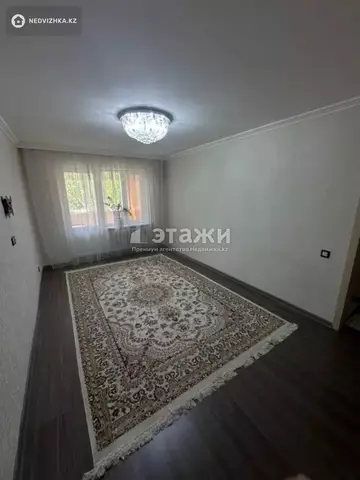 2-комнатная квартира, этаж 4 из 5, 50 м²