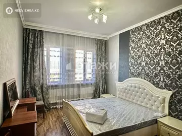 3-комнатная квартира, этаж 7 из 18, 90 м², на длительный срок