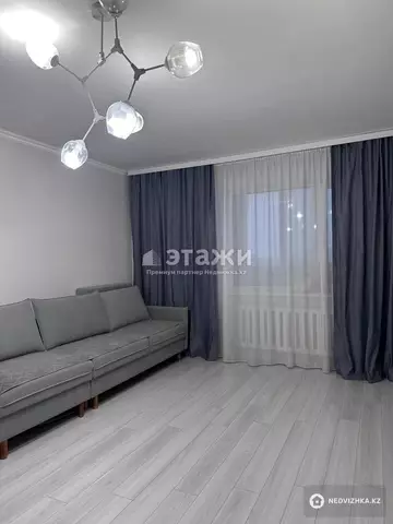 2-комнатная квартира, этаж 13 из 13, 82 м²