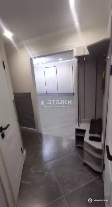 3-комнатная квартира, этаж 4 из 5, 64 м²