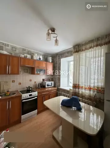 2-комнатная квартира, этаж 1 из 9, 58 м²