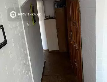 3-комнатная квартира, этаж 3 из 5, 60 м²