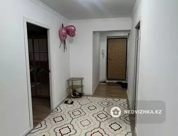 3-комнатная квартира, этаж 7 из 10, 81 м²