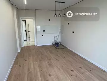 2-комнатная квартира, этаж 8 из 12, 50 м²