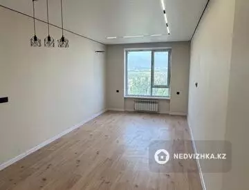 2-комнатная квартира, этаж 8 из 12, 50 м²