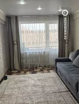 3-комнатная квартира, этаж 3 из 5, 51 м²