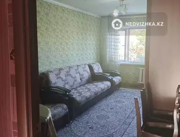 2-комнатная квартира, этаж 3 из 5, 50 м²