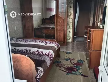2-комнатная квартира, этаж 3 из 5, 50 м²