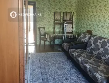 2-комнатная квартира, этаж 3 из 5, 50 м²