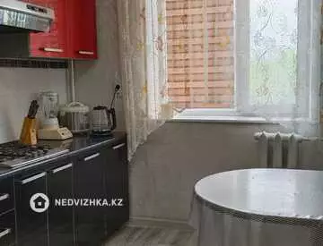 3-комнатная квартира, этаж 3 из 5, 68 м²
