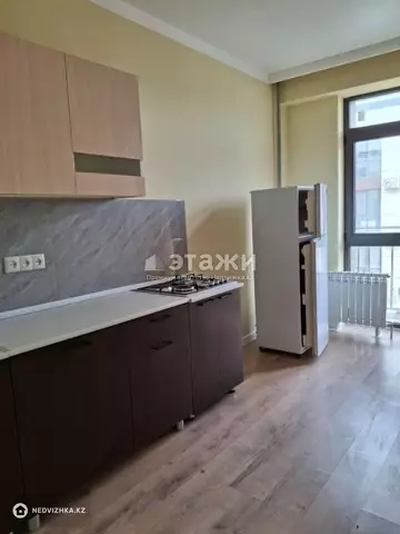 1-комнатная квартира, этаж 4 из 5, 46 м²