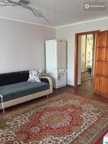 2-комнатная квартира, этаж 4 из 4, 40 м²