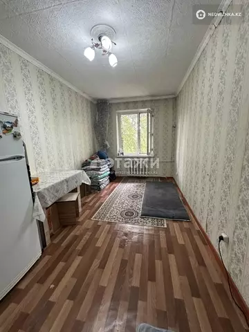 1-комнатная квартира, этаж 4 из 4, 12 м²