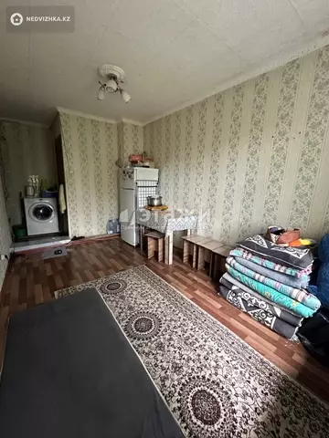 1-комнатная квартира, этаж 4 из 4, 12 м²