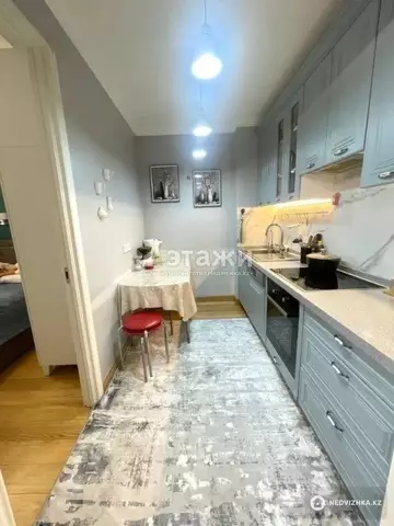 2-комнатная квартира, этаж 8 из 10, 73 м²